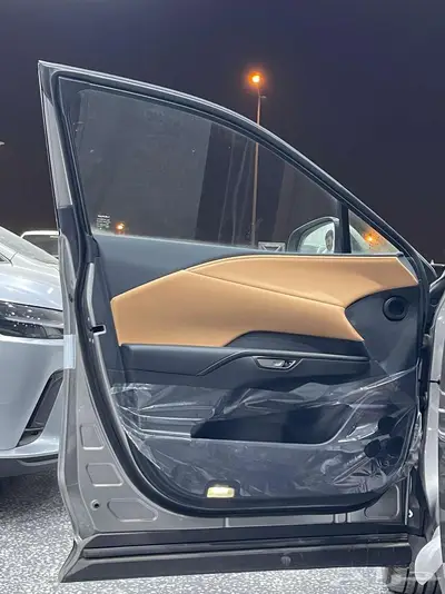 لكزس RX 350 H 2025 6