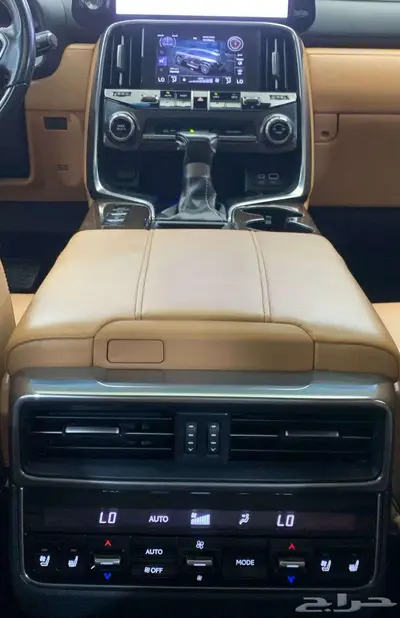 لكزس LX600 2022 15
