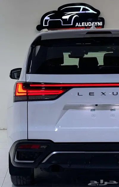 لكزس LX600. 2023 4
