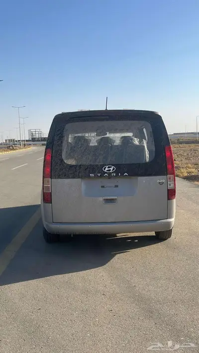 هيونداي ستاريا 2025 3