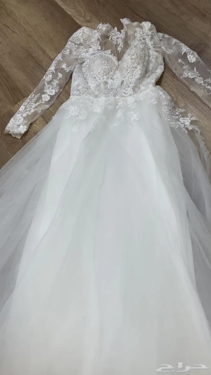 فستان عروسه مع الطرحه 1