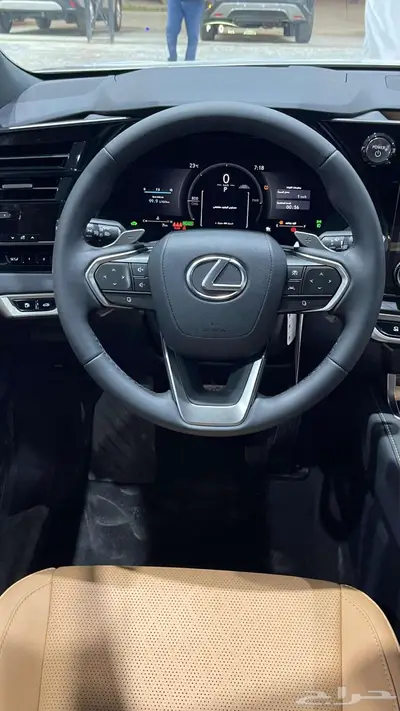 لكزس RX 350 H 2025 9