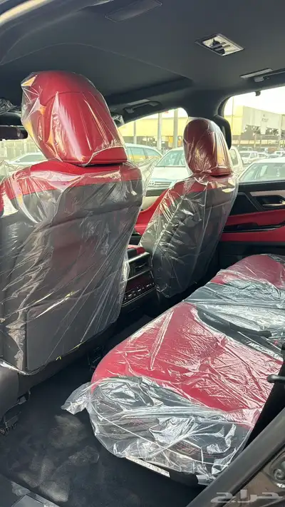 لكزس 2025 بنزين LX600 فل كامل سبورت سعودي جديد اللون اسود 9