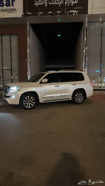 لاند كروزر 2016 نوع vxr 1