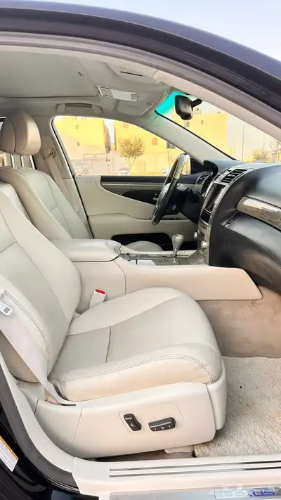 لكزس 2010 هايبرد LS 600 HL 34