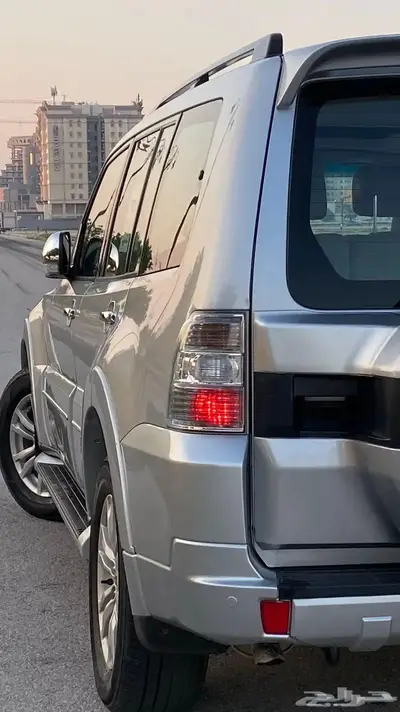 باجيرو 2017 نضيف جدا 3