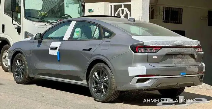 فورد توروس ترند رمادي 2025 - بسعر منافس شامل الخدمات 5