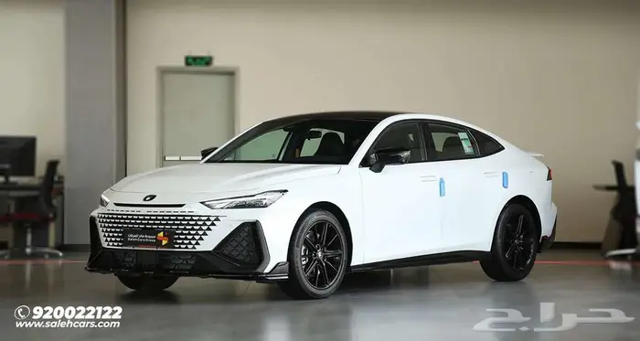 شانجان UNI-V سبورت 2026 تصدر الطرق بجمال وسرعة 9