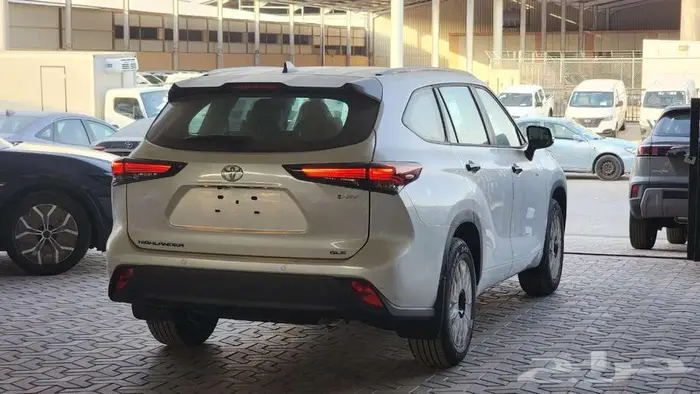 تويوتا هايلاندر GLE اديشن هايبرد 2025 كاش وأقساط 5