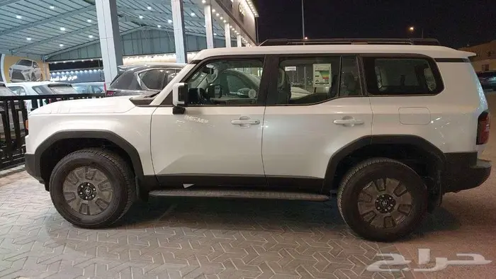 برادو بنزين TXL3 سعودي 2025 فل كامل 13