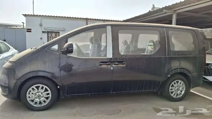 هيونداي ستاريا ديزل 9 راكب 2025 6