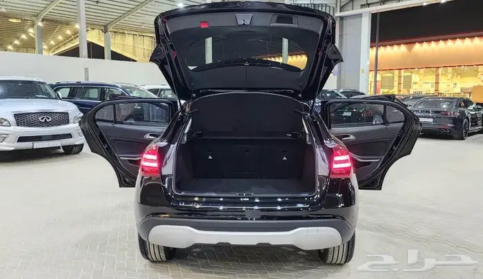 مرسيدس GLA250 2020 25