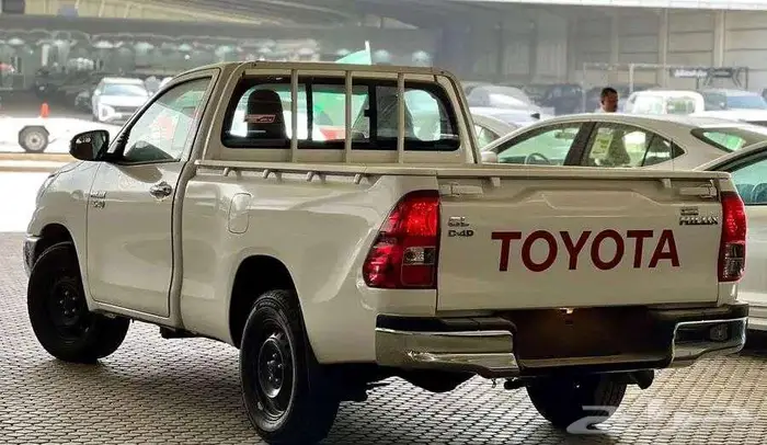 تويوتا هايلوكس غمارة GL ديزل 2025 اصفار 2