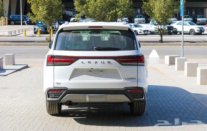 عرض خاص لكزس 2025 lx600BB بالنقد والتقسيط. 13
