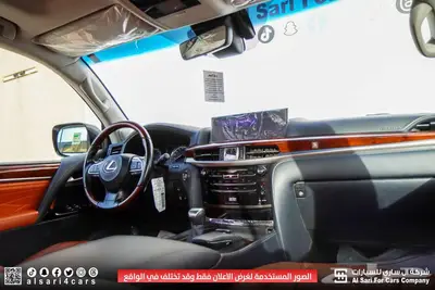 لكزس LX570 بلاك اديشن 2020 26