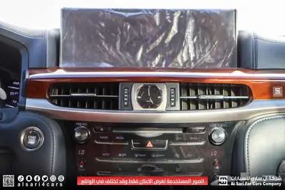 لكزس LX570 بلاك اديشن 2020 17
