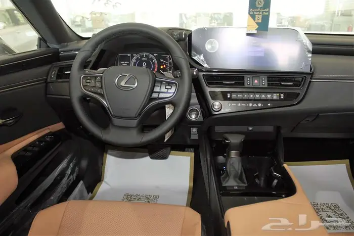 لكزس - ES250 AA-خليجي-2025-جناح-تشغيل عن بعد-ازياق جانبيه 15