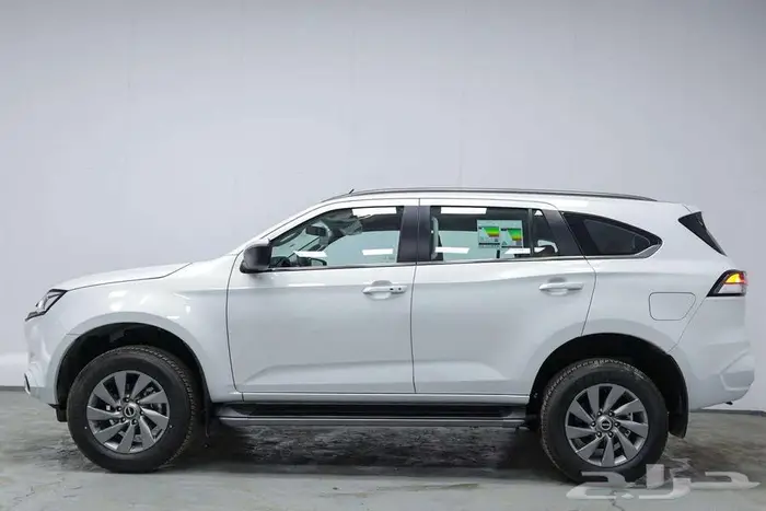 ايسوزو جيب MUX فل كامل دبل موديل 2024 4