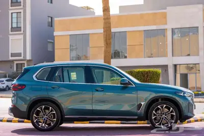 BMW X5 2025 اخضر خليجي تحت الضمان 2