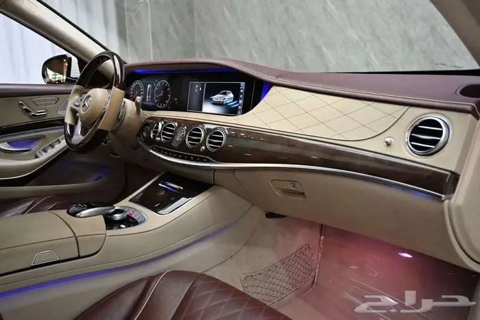 مرسيدس S560 2019 سعودي 20