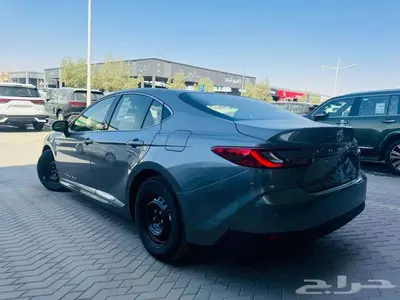 ع خاص كامري E 2025بطاقه جمركيه بالنقد والتقسيط 8