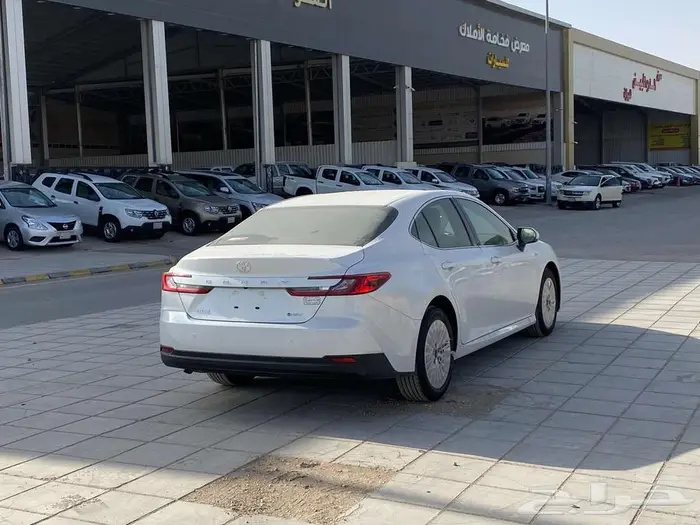 تويوتا كامري EPLUS هايبرد 2025 كاش - اقساط 12