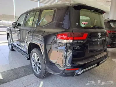 تويوتا لاندكروزر Gxr4 بنزين ( لون أسود ) 2025 7