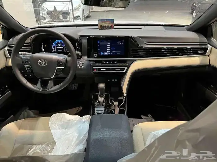 تويوتا كامري LE بنزين 2025 سعودي 4