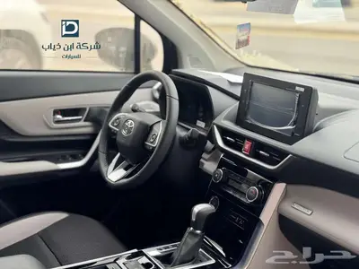 تويوتا فيلوز موديل 2025 لدى شركة ابن ذياب 4