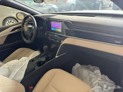 كامري اي ستاندر بنزين ابيض 2025 12