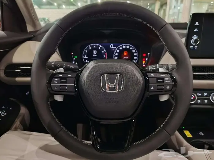 هوندا ZRV فئة LX موديل 2024 2