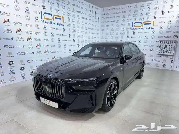 2024 - 13.000KM - 740i 0