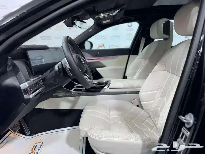 2024 - 13.000KM - 740i 6
