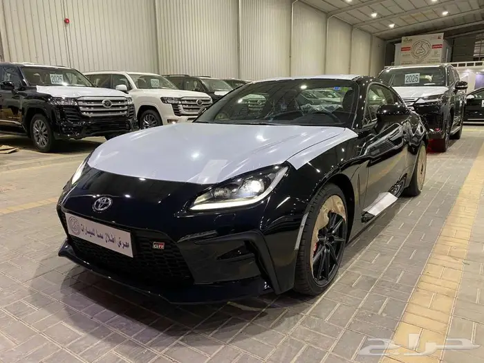 تويوتا GR 86 موديل 2025 اسود سعودي عرض خاص ب 138000 6