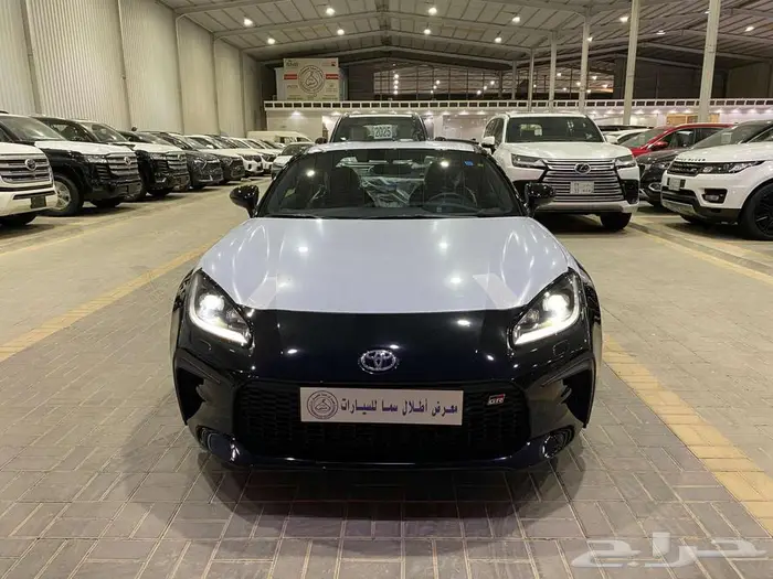 تويوتا GR 86 موديل 2025 اسود سعودي عرض خاص ب 138000 0