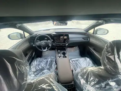 لكزس RX 350 BB 2025بريمي (ابيض -تيتانيوم - اسود) 37