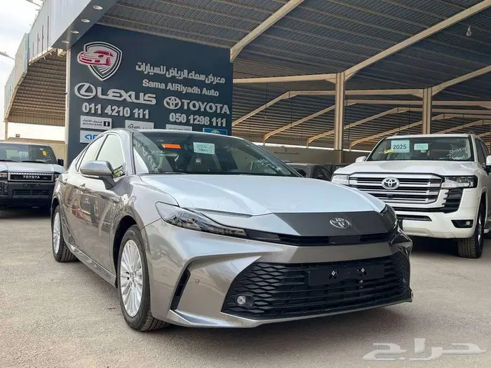 تويوتا كامري E PLUS هايبرد 2025 متاح اقساط و كاش 0