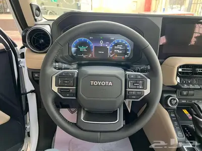 تويوتا برادو 2025 VXL3 بنزين فل كامل سعودي 5