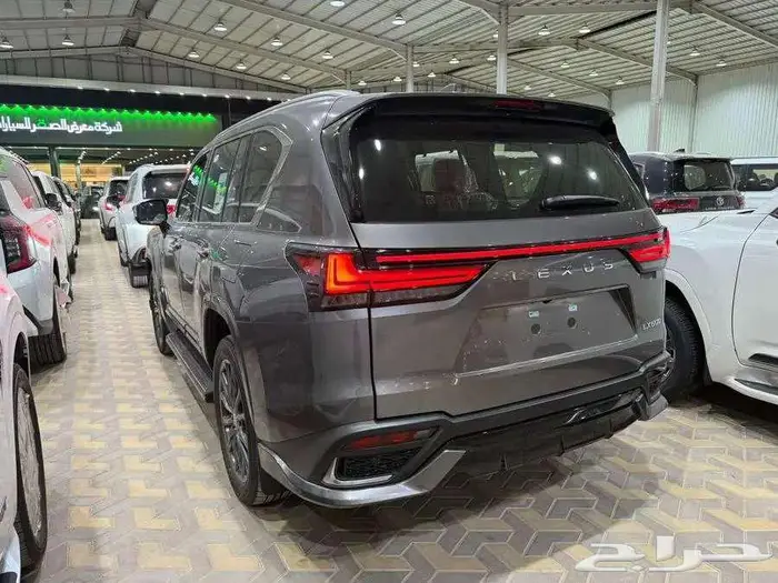 لكزس LX600 اف سبورت - خليجي - 2025 4