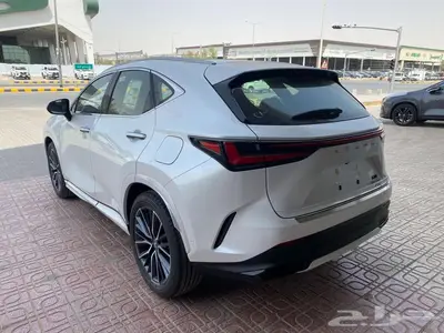 لكزس NX 350CC بنزين 2025 ابيض داخلي احمر. 12