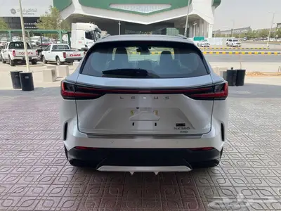 لكزس NX 350CC بنزين 2025 ابيض داخلي احمر. 13