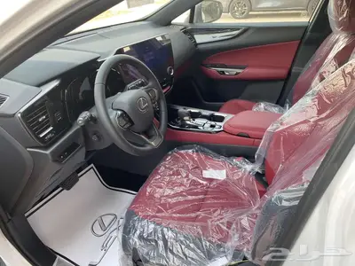 لكزس NX 350CC بنزين 2025 ابيض داخلي احمر. 10