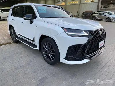 لكزس اف اسبورت موديل 2024 عداد 14 الف كم 2