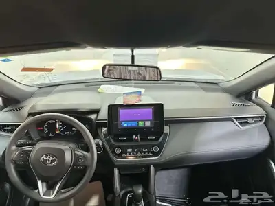 تويوتا كورولا كروس LE هايبرد 2025 9