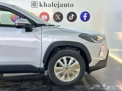 تويوتا كورولا كروس LE هايبرد 2025 1