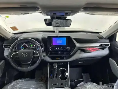 تويوتا هايلاندر GLE هايبرد 2025 10