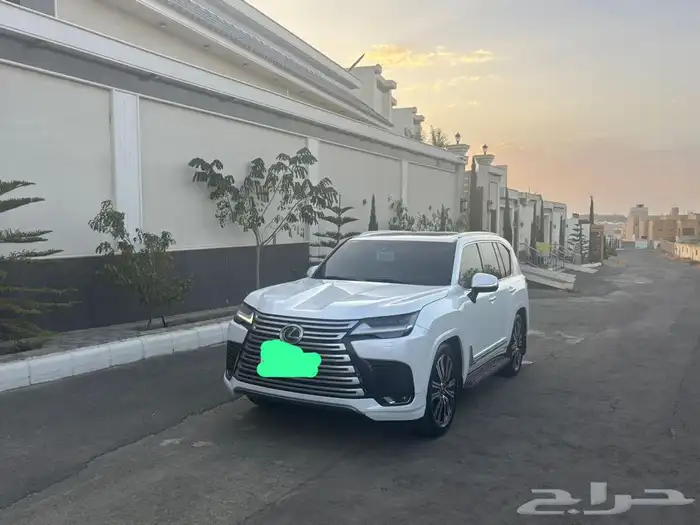 جيب لكزس 2023 سعودي BB 3