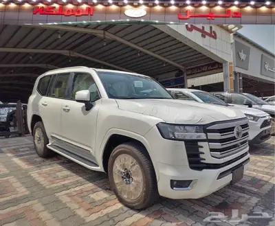 تويوتا لاندكروزر GXR L4 2025 بنزين عبداللطيف جميل 0