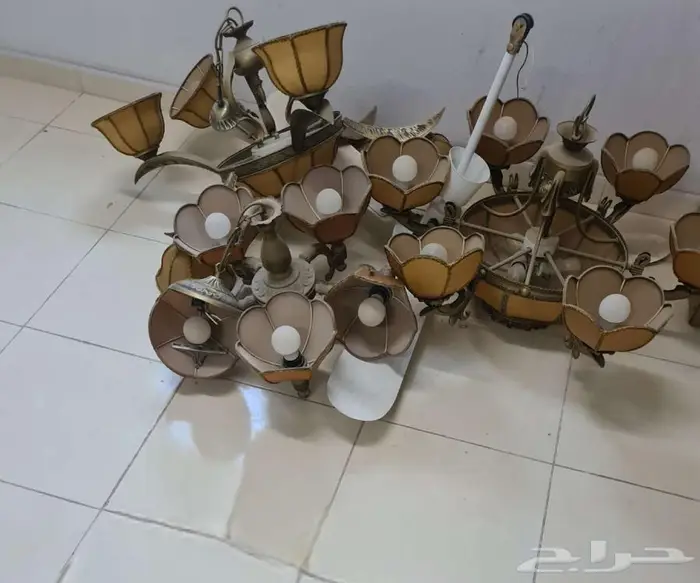 ثريات زجاجية وكلاسيك 0