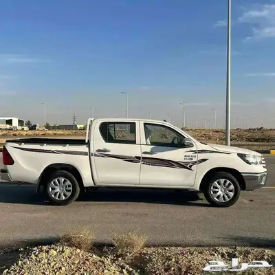 هايلكس غمارتين GL 2.4 ديزل بدون دبل 2025 3